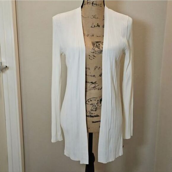 NWOT Banana Republic Off White Cardigan Size Small - Picture 1 of 6